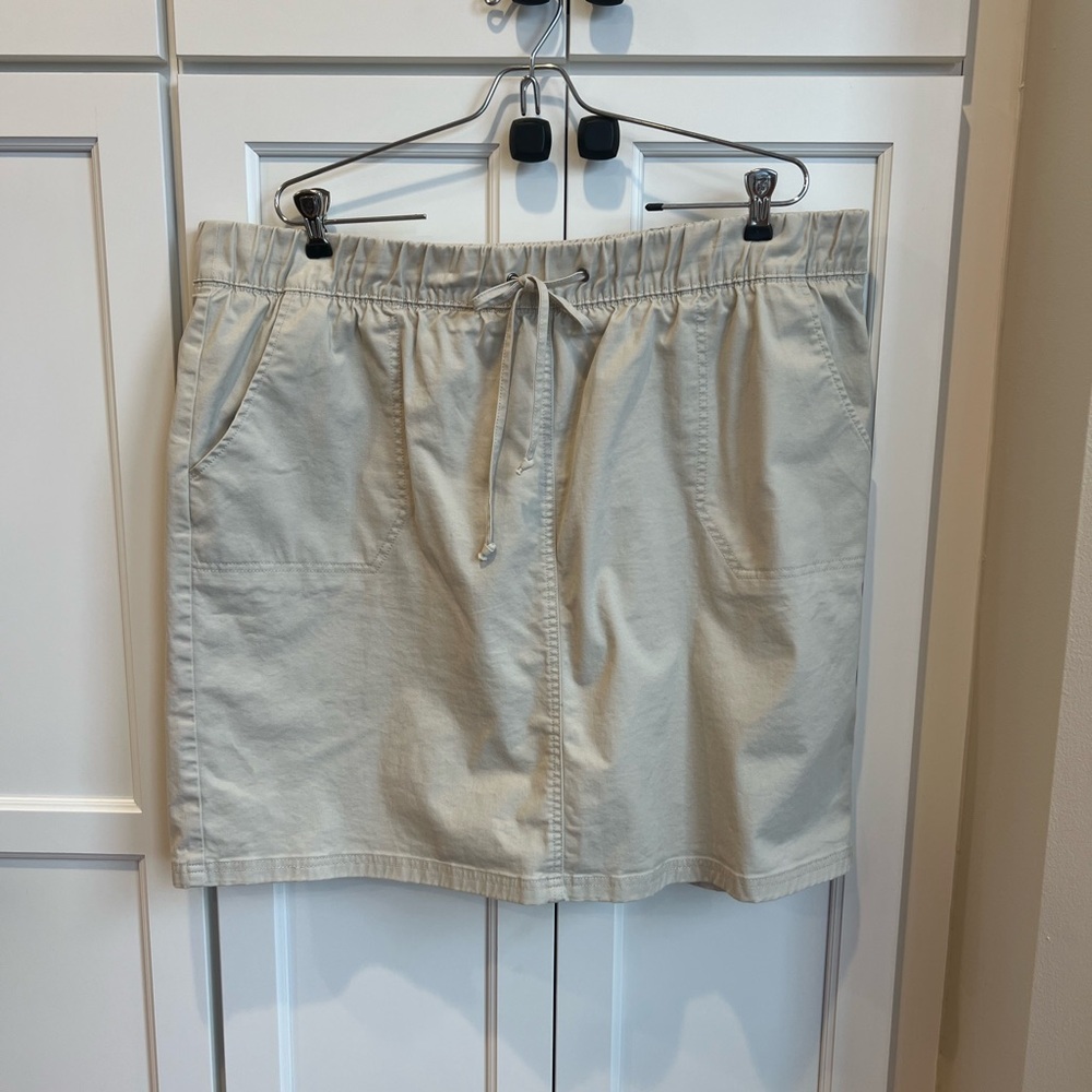 Denim & Co. khaki skort XL